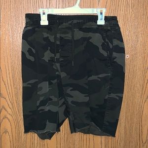 Hollister Camo Jogger Shorts